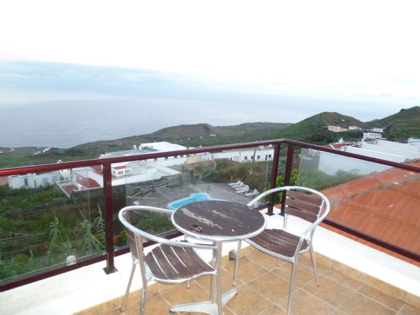 https://newex.headwater.com/holiday-hotels/?HolidayID=87&HotelID=117&HolidayName=Spain+%2D+Canary+Islands-Spain+%2D++Canary+Islands+%2D+El+Hierro+%2D+The+Smallest+Island+-&HotelName=Hotel+Villa+El+Mocanal">Hotel Villa El Mocanal