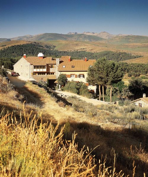 https://newex.headwater.com/holiday-hotels/?HolidayID=24&HotelID=25&HolidayName=Spain+%2D+Mainland-Spain+%2D+Gredos+%2D+Spain%27s+Wilderness+-&HotelName=El+Milano+Real">El Milano Real